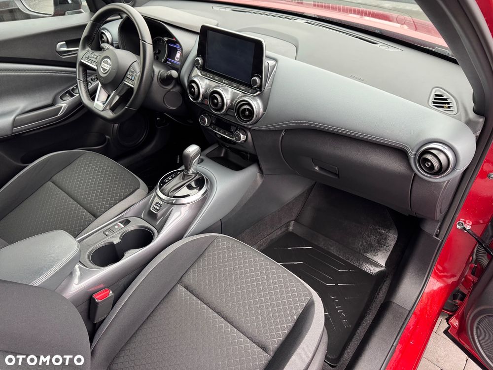 Nissan Juke 1.0 DIG-T N-Connecta DCT - 23