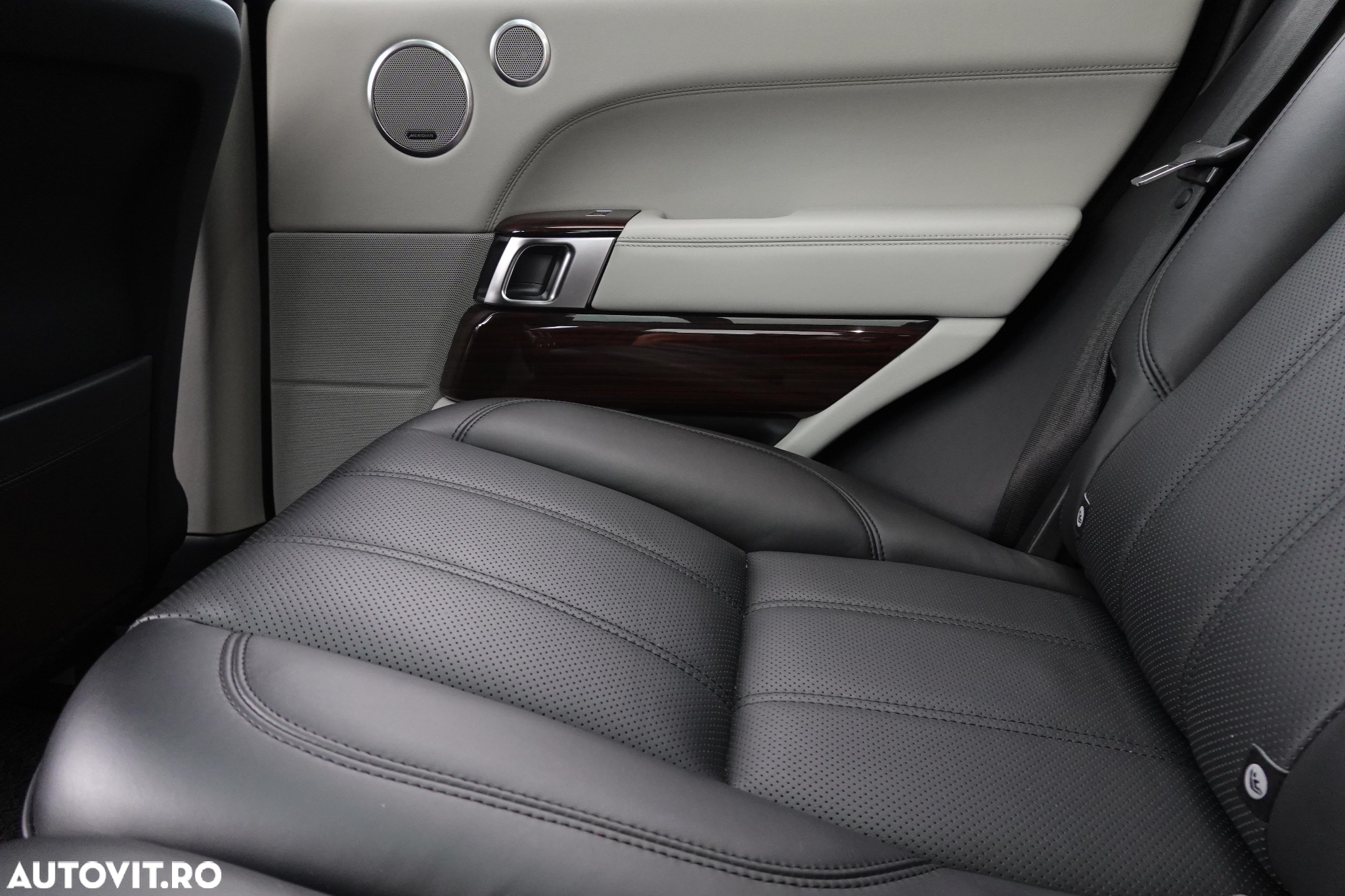 Land Rover Range Rover Vogue - 15