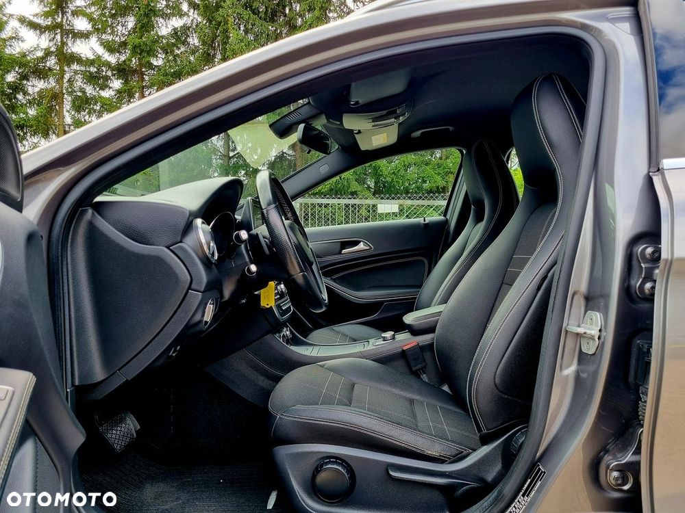 Mercedes-Benz GLA 250 7G-DCT Style - 10