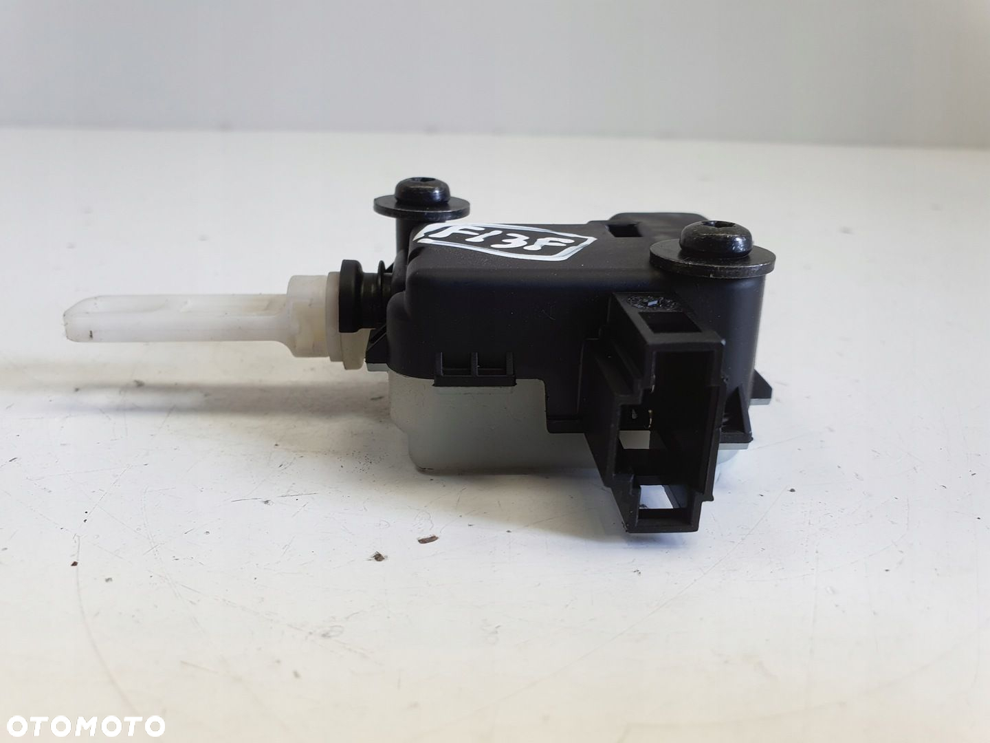 Volvo VOLVO C70 II Cabrio SIŁOWNIK KLAPKI WLEWU PALIWA 8066-24 - 2
