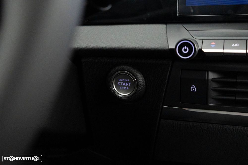 Opel Astra 1.2 T Edition Aut. - 20