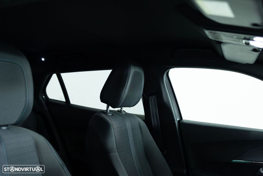 Peugeot 2008 1.2 PureTech Allure EAT8 - 15