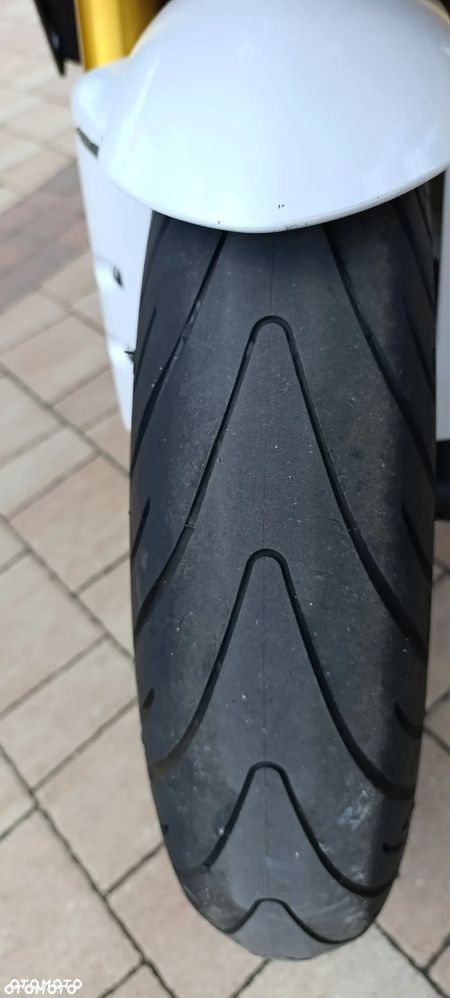 Yamaha FZ8 - 16