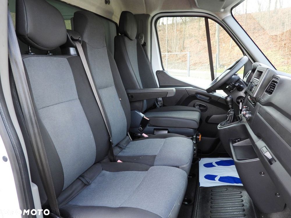 Renault MASTER PLANDEKA 10 PALET WEBASTO TEMPOMAT LEDY PNEUMATYKA KLIMATYZACJA  165KM - 37