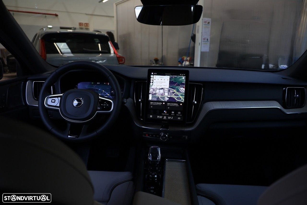 Volvo XC 60 2.0 T6 PHEV Plus Bright AWD - 19