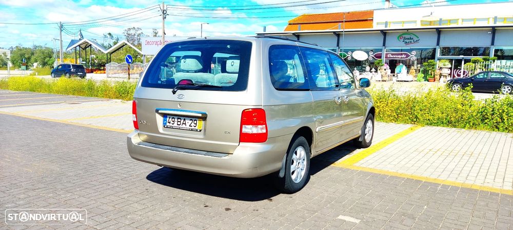 Kia Carnival 2.9 CRDi EX - 5