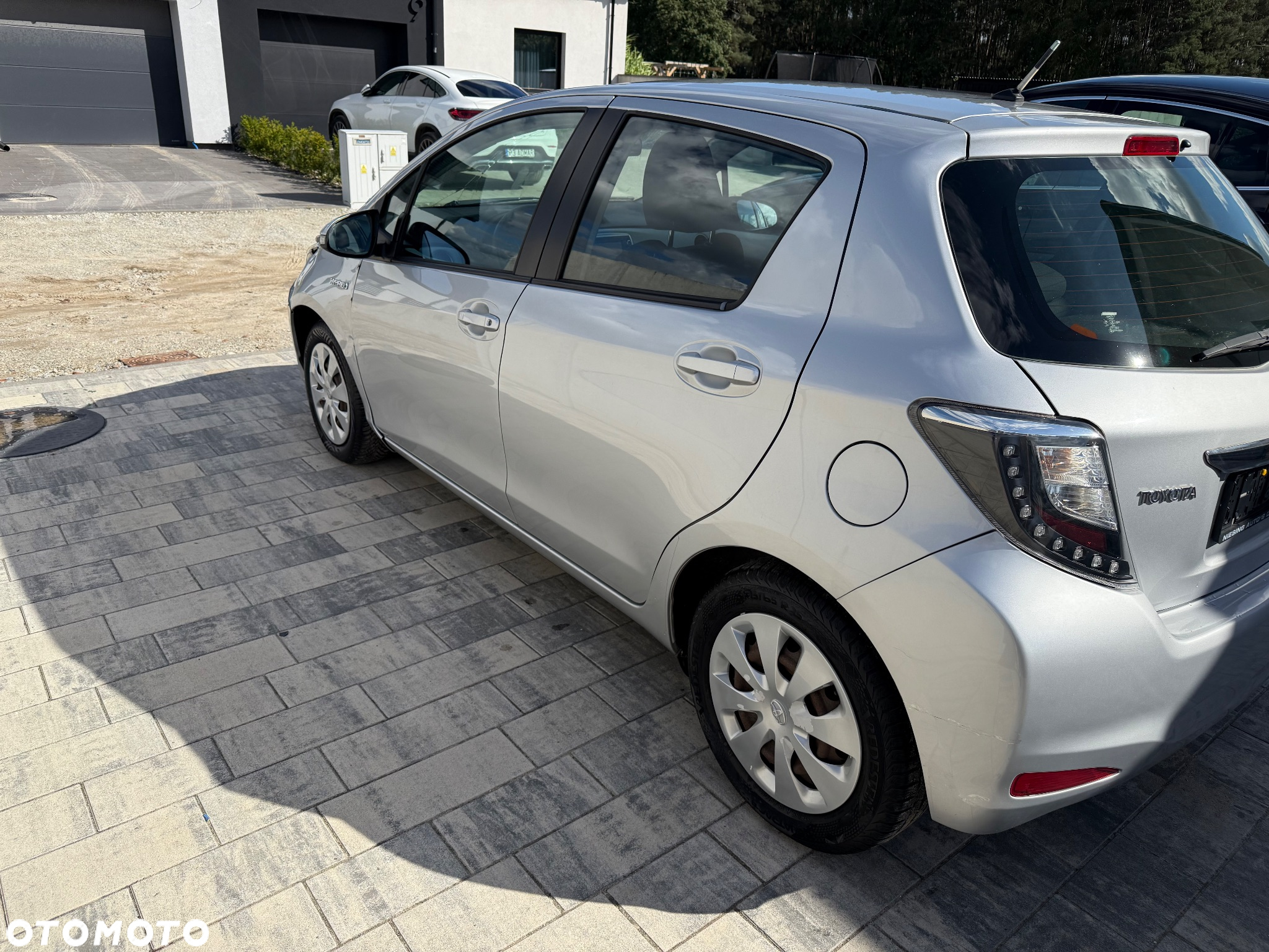 Toyota Yaris Hybrid 1.5 VVT-i Comfort - 11