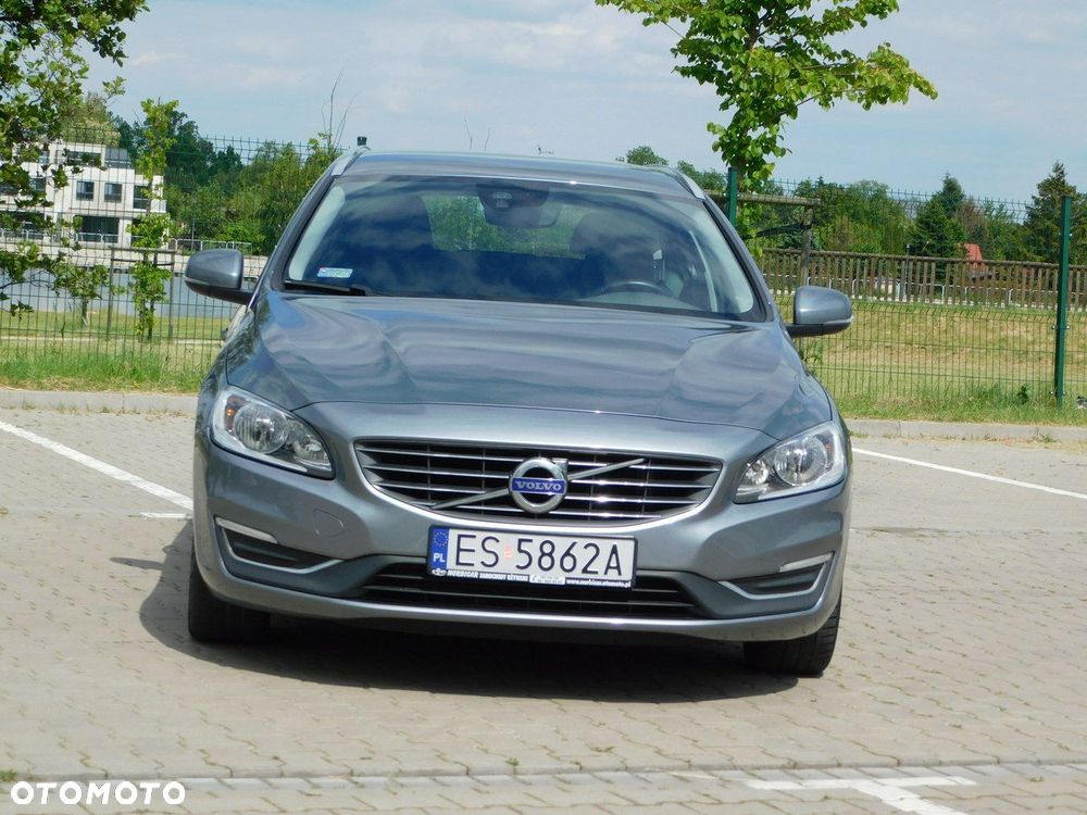 Volvo V60 D3 Drive-E Dynamic Edition (Momentum) - 5