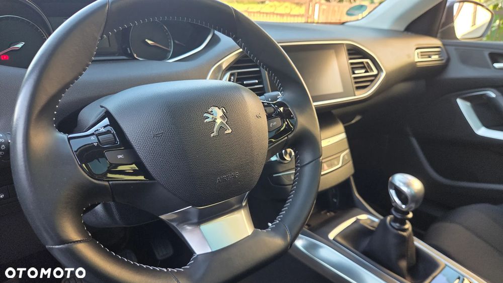 Peugeot 308 e-HDi 115 Stop & Start Allure - 22