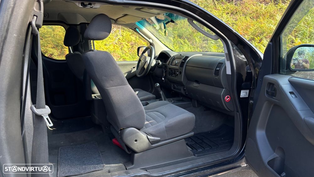 Nissan Pick Up - 6