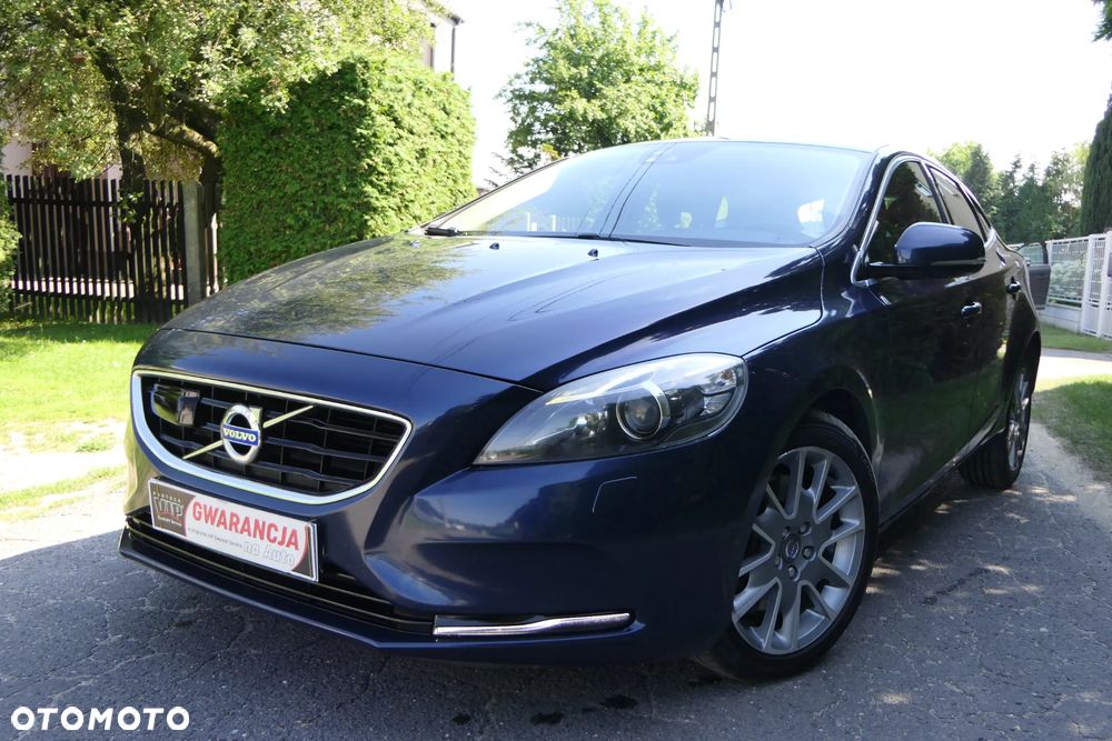 Volvo V40 D4 Summum - 1