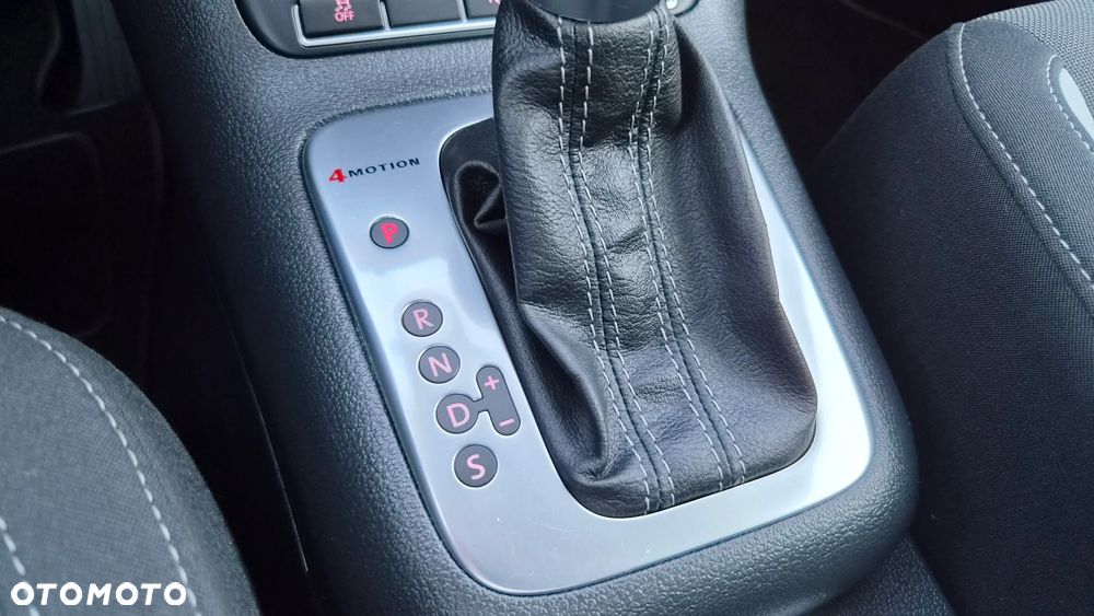 Volkswagen Tiguan - 11