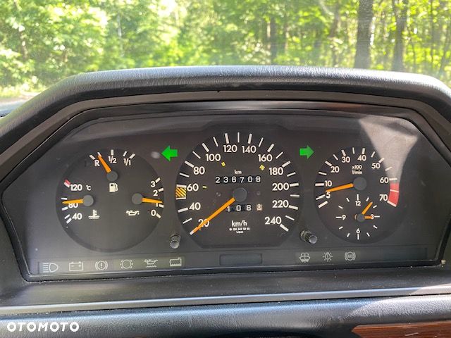 Mercedes-Benz W124 (1984-1993) - 18