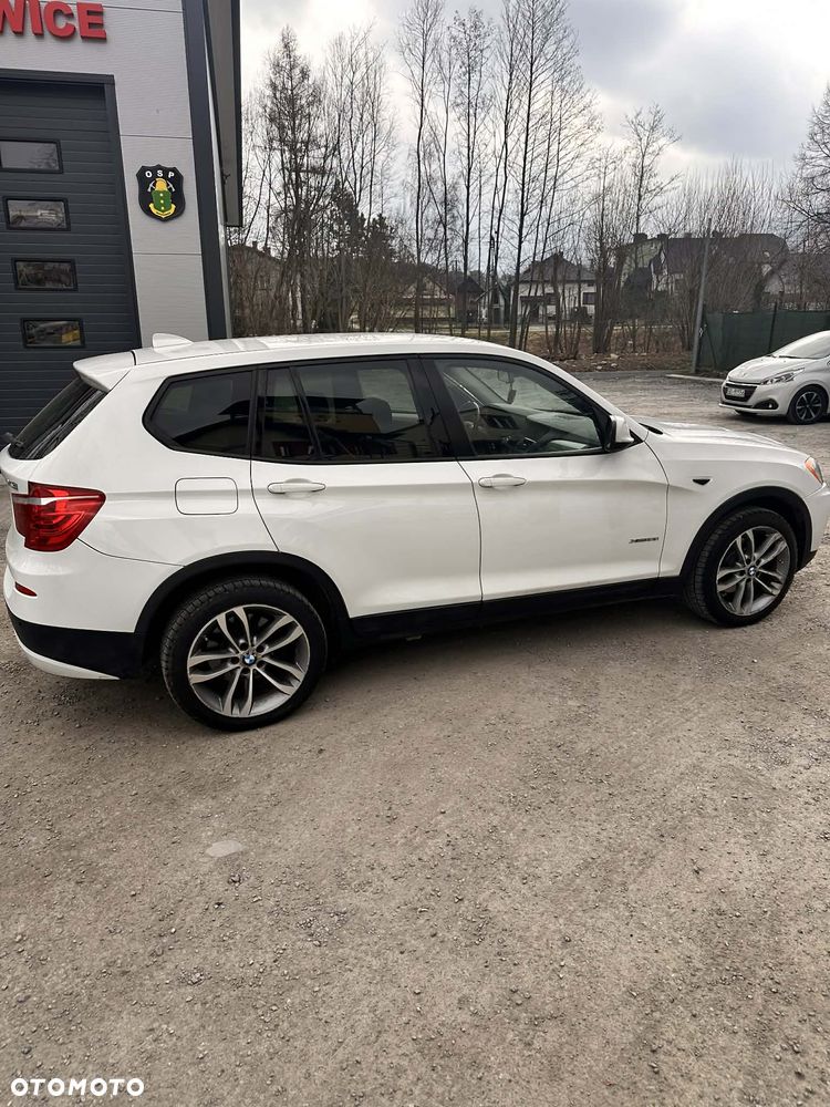 BMW X3 28i xDrive - 3
