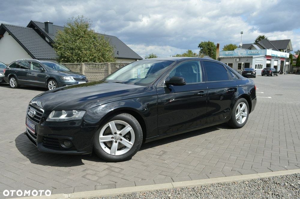 Audi A4 Limousine - 5