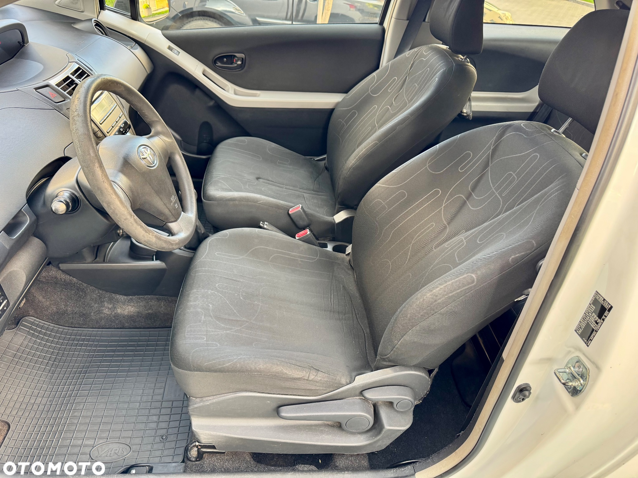 Toyota Yaris 1.0 Entry - 7