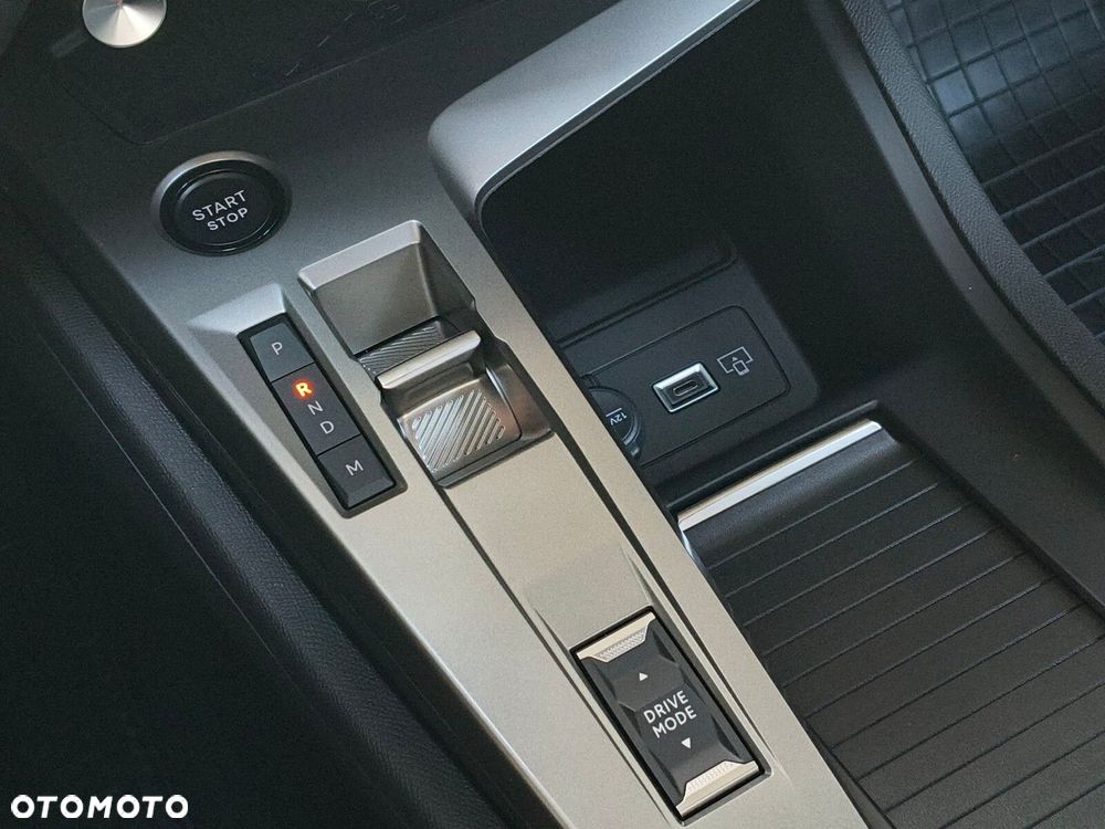 Peugeot 408 - 22