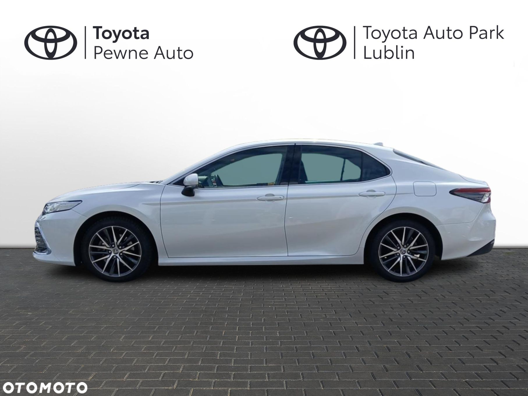 Toyota Camry - 2