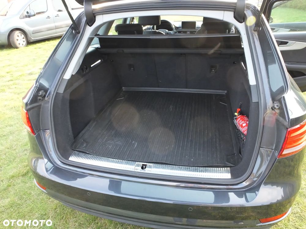Audi A4 Avant 2.0 TDI S tronic - 23