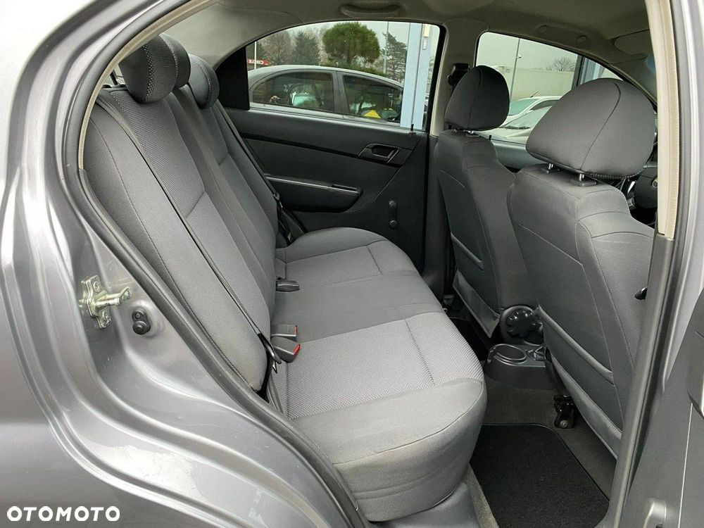 Chevrolet Aveo 1.2 16V LS - 7