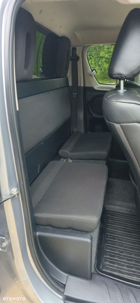 Toyota Hilux 2.4 D-4D Extra Cab SR 4x4 - 31