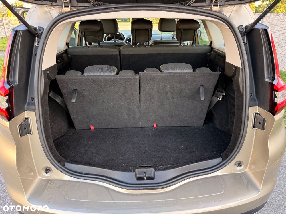 Renault Grand Scenic - 18