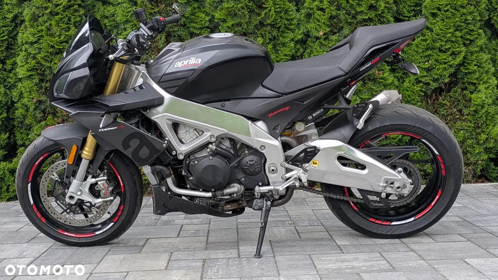 Aprilia Tuono - 9