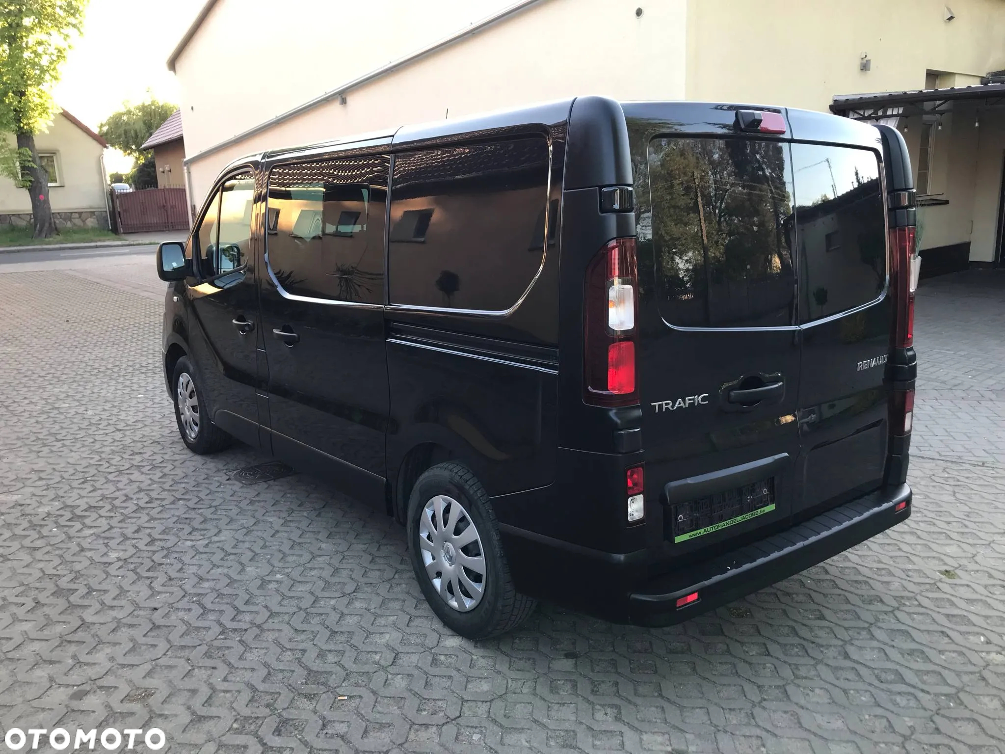 Renault Trafic - 2