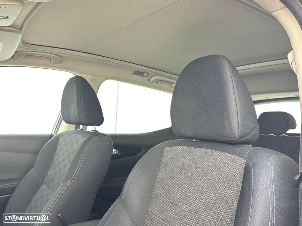 Nissan Qashqai 1.5 dCi N-Connecta - 26