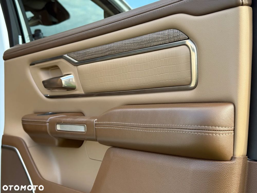RAM 1500 Crew Cab Longhorn - 35