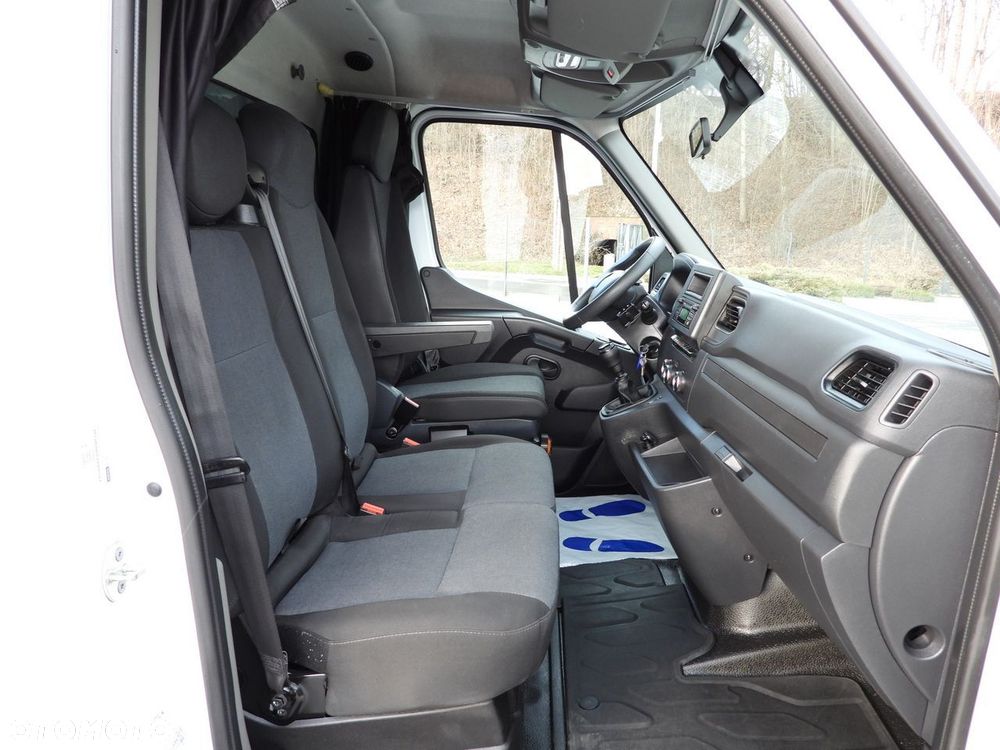 Renault MASTER PLANDEKA 10 PALET WEBASTO TEMPOMAT LEDY PNEUMATYKA KLIMATYZACJA  165KM - 37