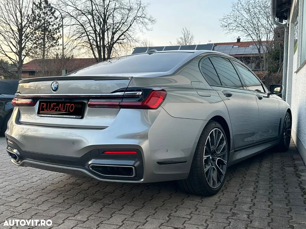 BMW Seria 7 750i xDrive - 14