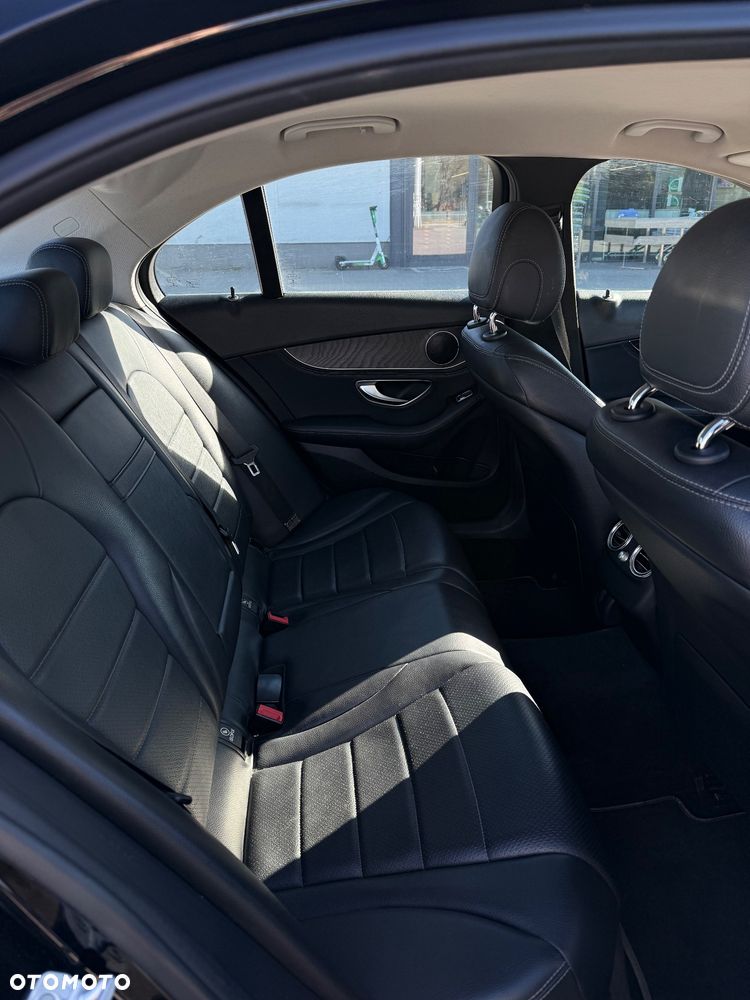 Mercedes-Benz Klasa C 300 7G-TRONIC - 8