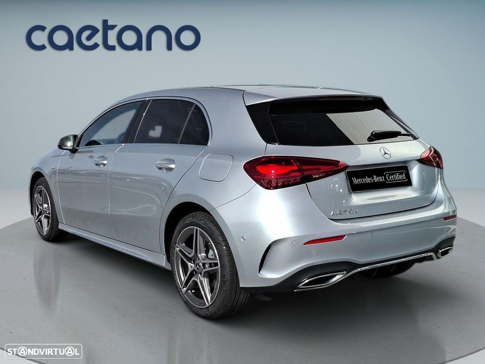 Mercedes-Benz A 250 e — fotografia 6