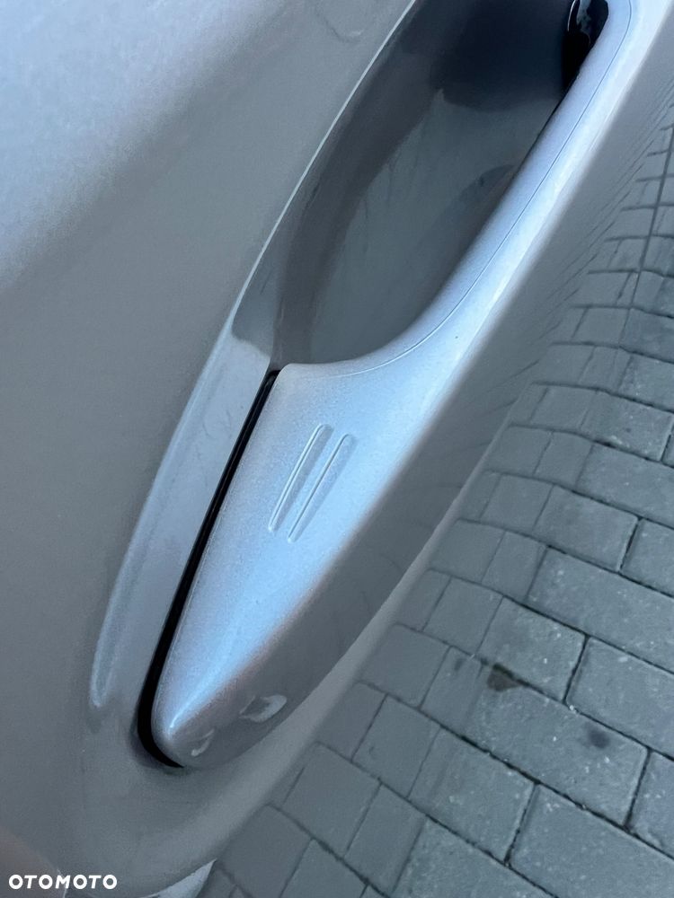 Toyota Prius+ 1.8 HSD Prestige - 22