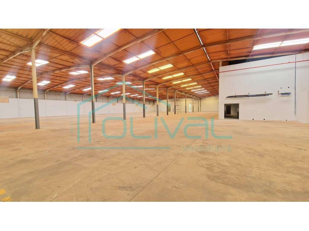 Armazém industrial em Samora Correia - Grande imagem: 5/16