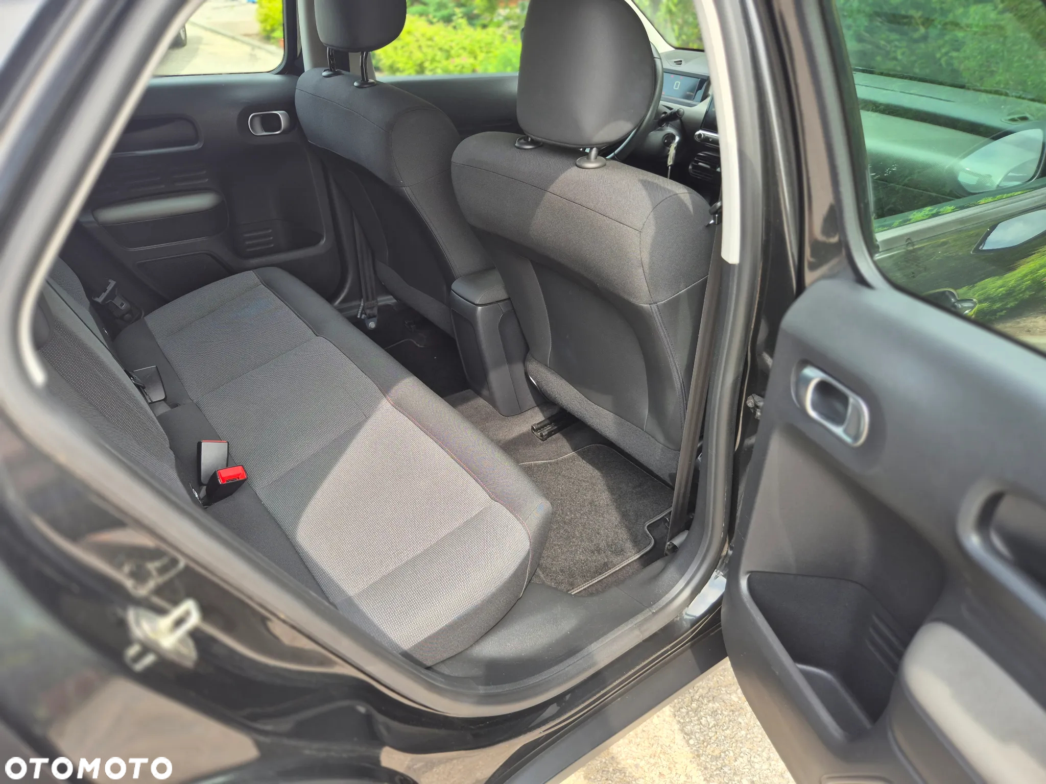 Citroën C4 Cactus 1.2 PureTech Shine S&S - 30