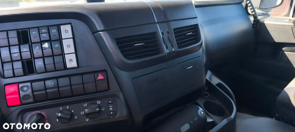 Iveco Stralis - 18