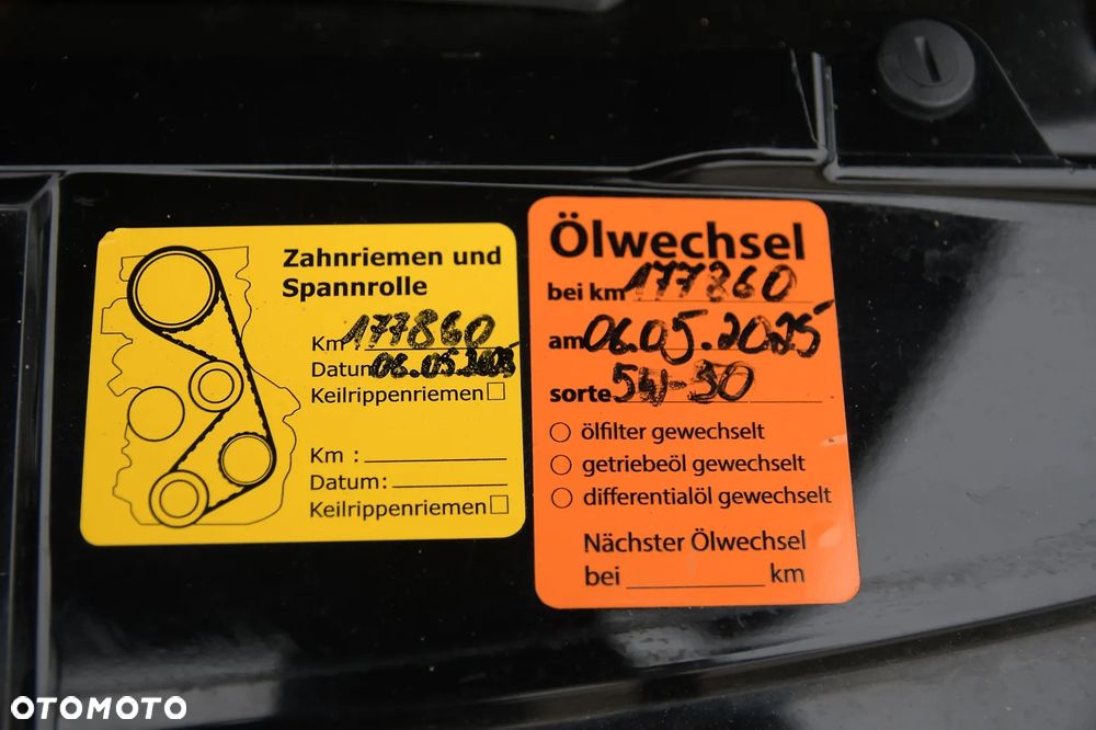 Nissan Qashqai+2 2.0 Tekna - 36