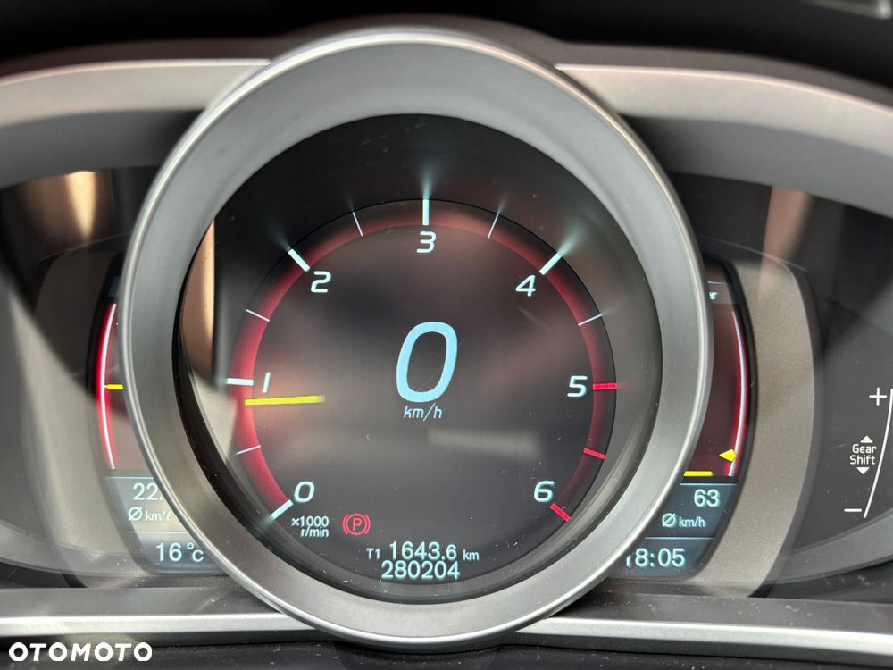 Volvo V40 D2 - 13