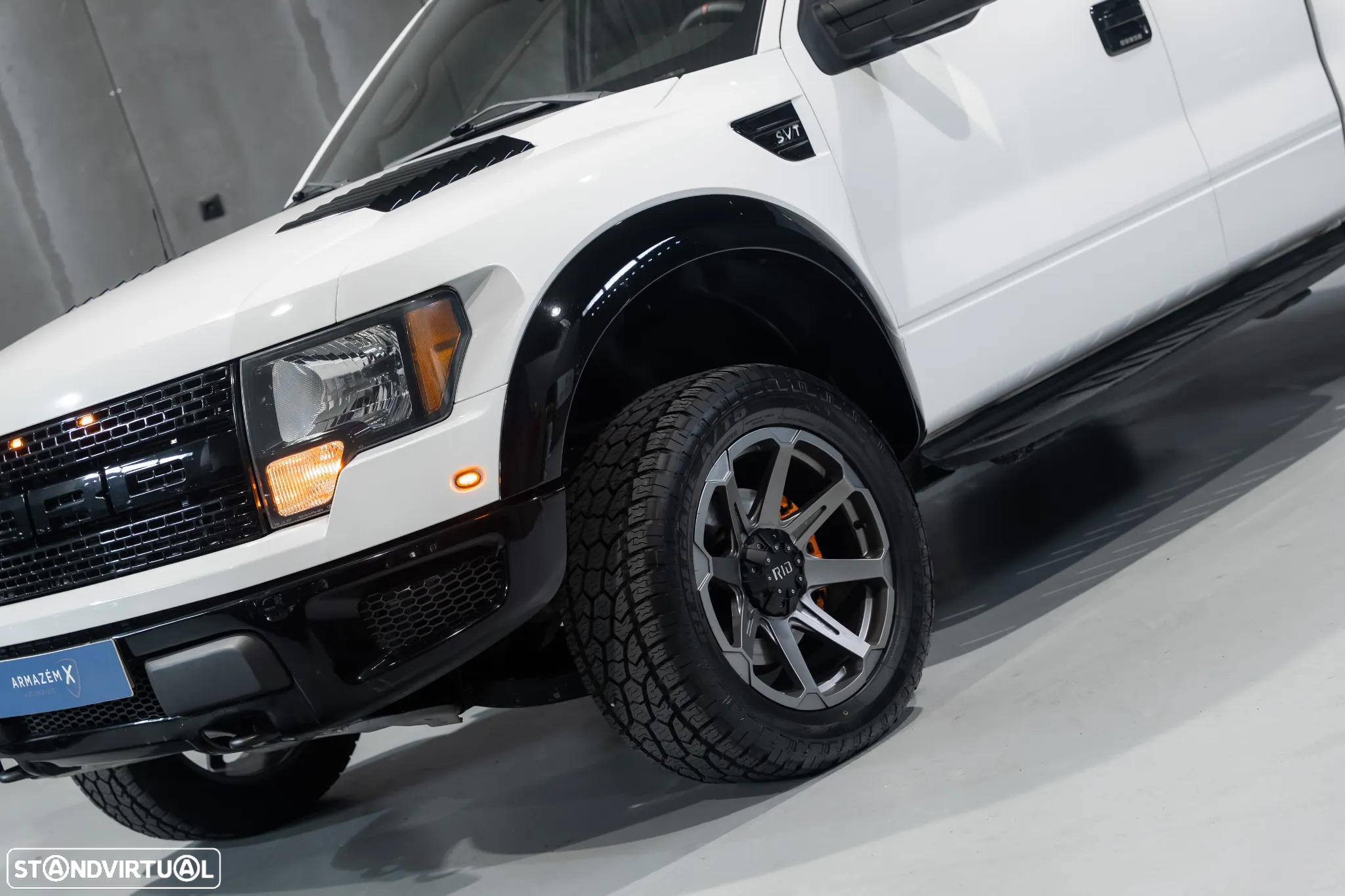Ford F-150 Raptor SVT - 2