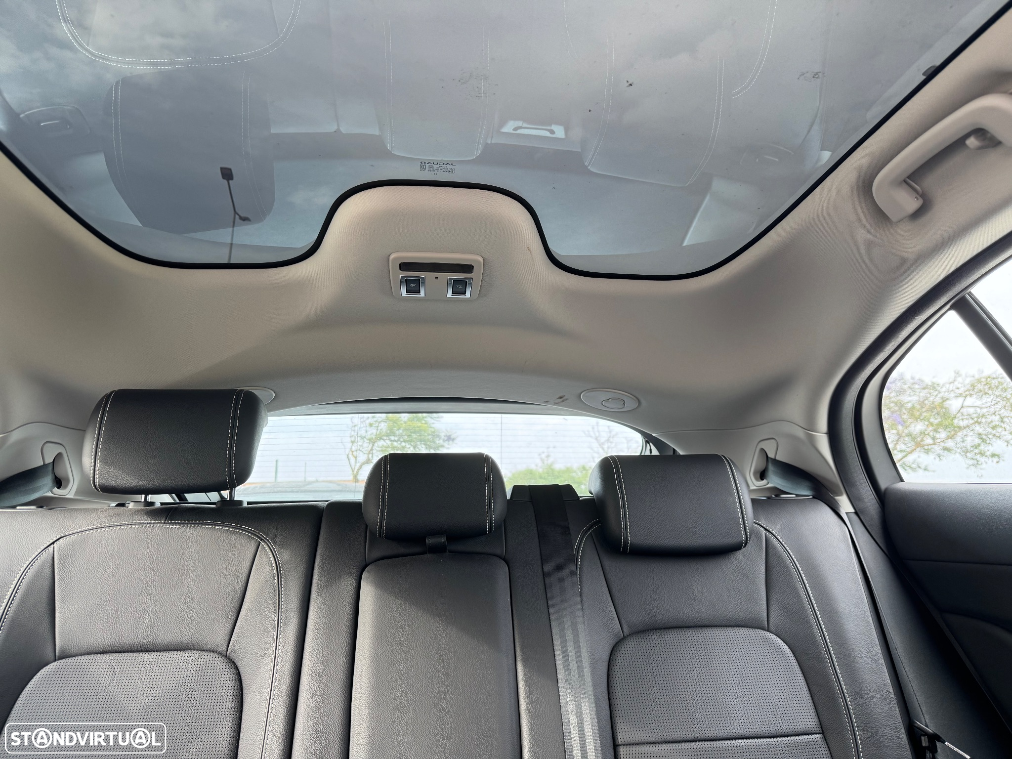 Jaguar I-Pace EV400 AWD SE - 13