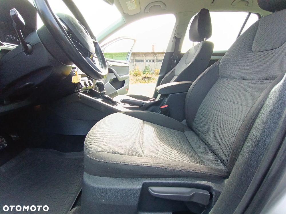 Skoda Octavia 2.0 TDI Elegance DSG - 28