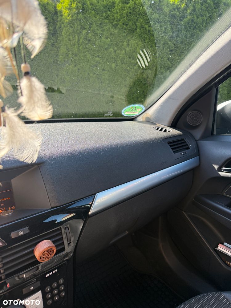Opel Astra 1.6 - 5