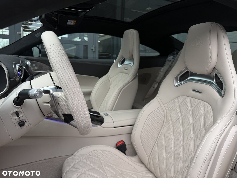 Mercedes-Benz AMG GT - 4