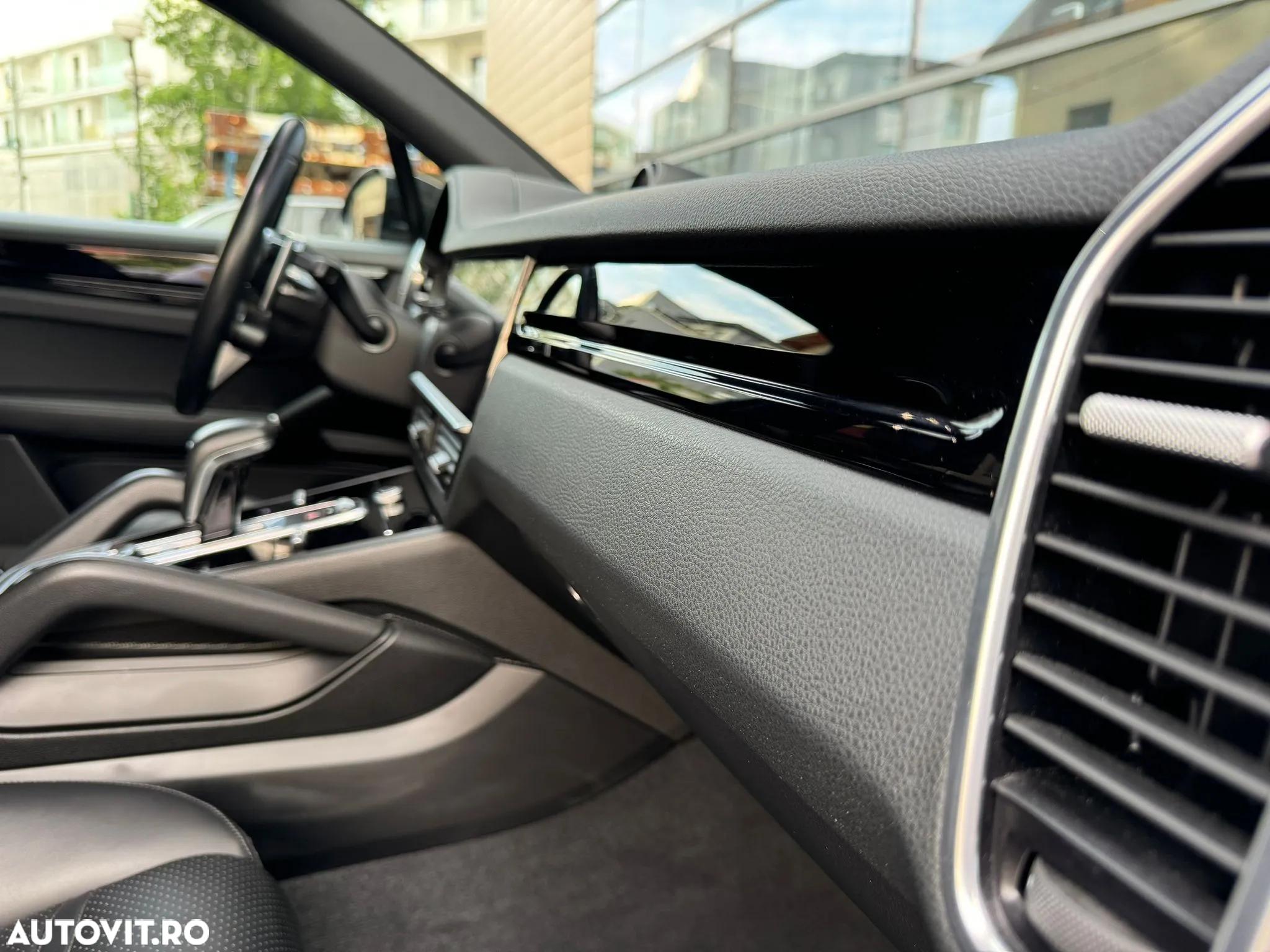 Porsche Cayenne S - 18