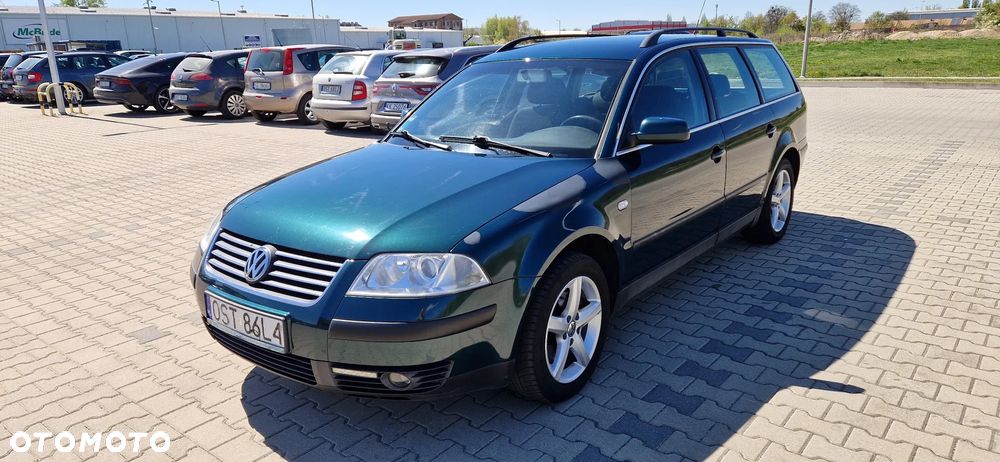 Volkswagen Passat 1.6 Basis - 2