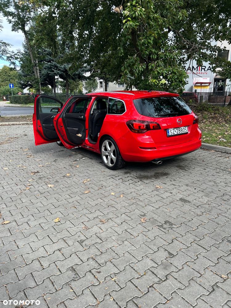 Opel Astra IV 1.6 T Cosmo - 2