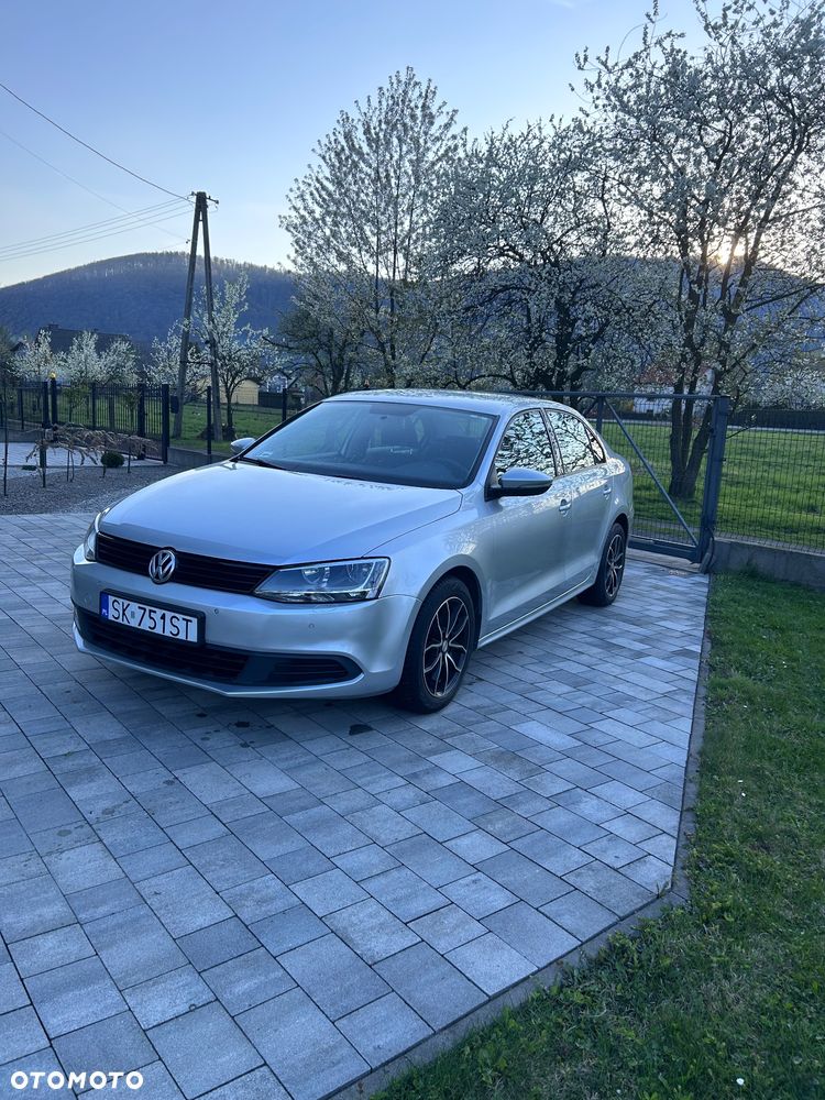 Volkswagen Jetta 1.2 TSI Trendline - 1