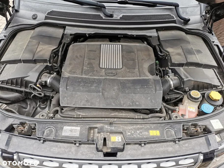 Land Rover Discovery IV 3.0 V6 SC HSE - 9